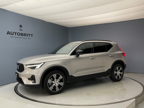 VOLVO XC40 B5 Benzin Mild...