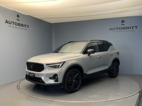 VOLVO XC40 2.0 B4 MH Black...