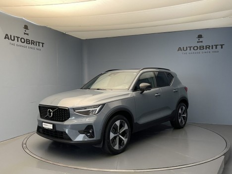 VOLVO XC40 2.0 B5 MH...