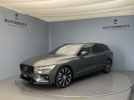 VOLVO V60 2.0 B4 Ultra Dark