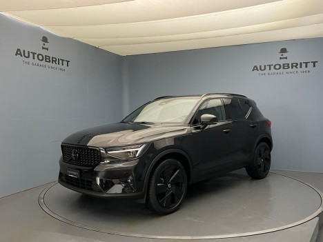 VOLVO XC40 2.0 B4 MH Black...