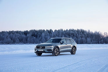 VOLVO v60 CROSS COUNTRY