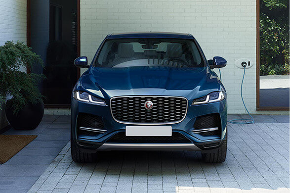 DECOUVREZ LA NOUVELLE JAGUAR F-PACE Dès CHF 53'210.-*