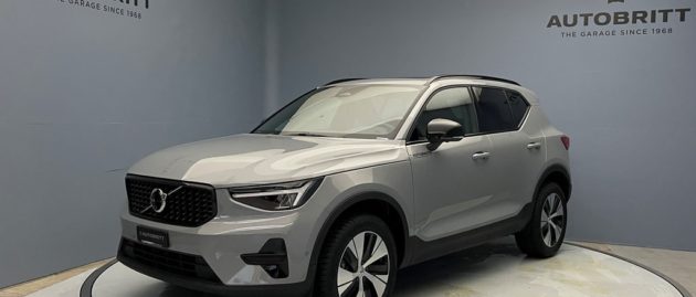 VOLVO XC40 2.0 B3 MH Plus Dark