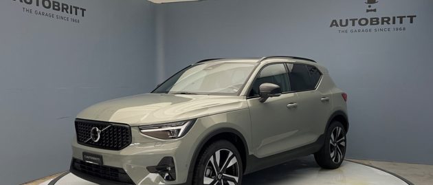 VOLVO XC40 2.0 B4 MH Ultra Dark