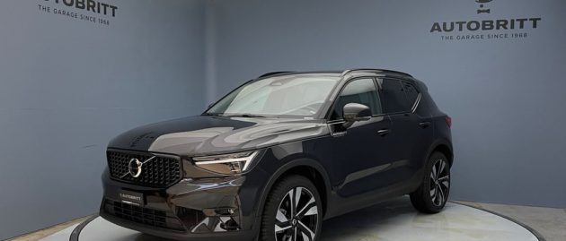 VOLVO XC40 2.0 B3 MH Plus Dark