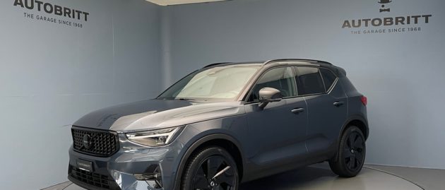 VOLVO XC40 2.0 B4 MH Black Edition