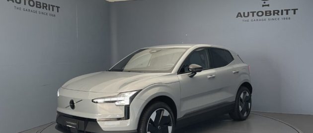 VOLVO EX 30 Single Motor Extended Range Core